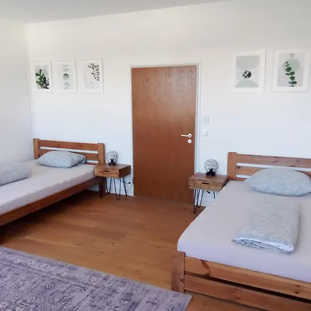 Virginie - Grosszuegige 145 Qm Mit Balkon Und Parkplatz